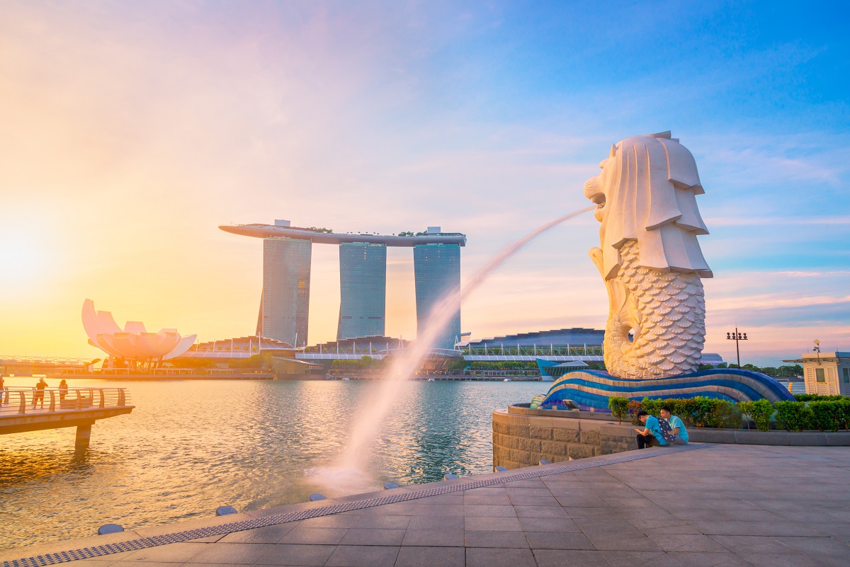 Từ công viên Merlion, bạn có thể ngắm nhìn toàn bộ khung cảnh của vịnh Marina 